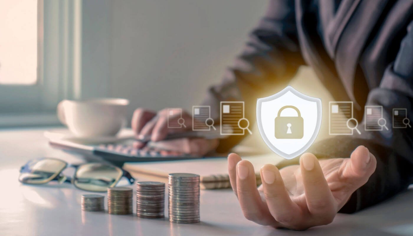 www.tookitaki.comhubfsImported_Blog_MediaBlog Imagesfinancial crime (1)